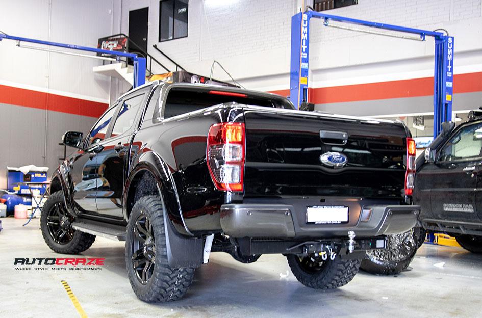 FORD RANGER PUMP MATTE BLACK